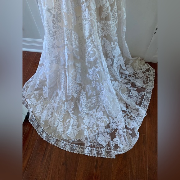 Gorgeous Eddy K dreams wedding dress in bridal size 16 (fits like a medium) - Picture 6 of 10